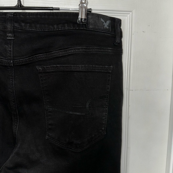 American Eagle Outfitters Black hi rise Skinny Jeans - Picture 4 of 5